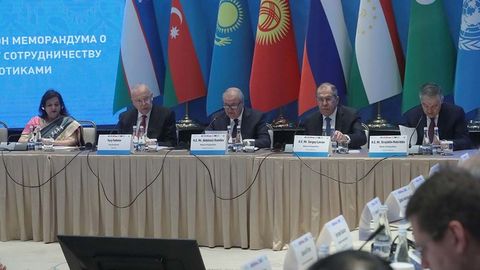 Sergey Lavrov “yengil narkotiklar” sabab xalqaro konvensiyani tubdan qayta ko‘rib chiqish kerakligini aytdi