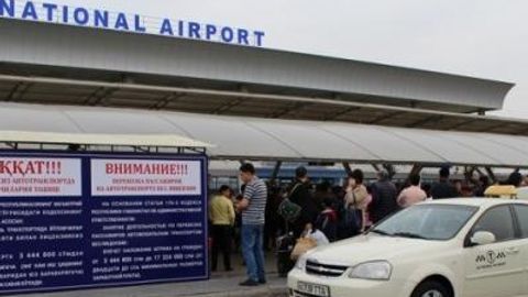 Aeroportda “noqonuniy” taksichi o‘z xizmatlarini taklif qildimi? Toshkent shahar IIBBga xabar bering