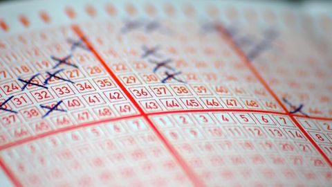 Amerikalik ayol lotereyadan 1,3 mln dollar yutib oldi