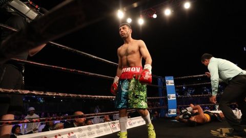 Шаҳобиддин Зоиров профессионал боксдаги иккинчи жангида ҳам рақибини нокаутга учратди