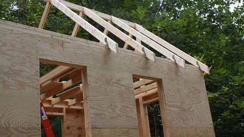 O‘zbekistonda o‘zboshimchalik bilan qurilish ishlarini olib borgan fuqarolar javobgarlikka tortiladi