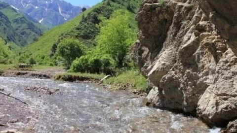 Sangzor daryosi nega teskari oqadi?