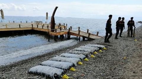 Туркиядаги денгиздан бир ярим тонна марихуана топилди