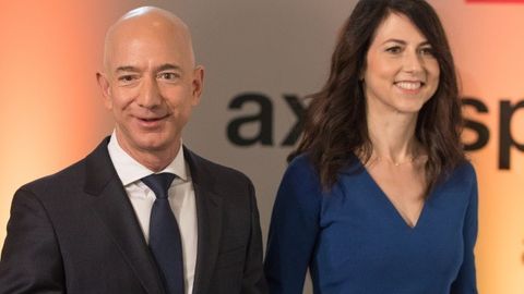 Jeff Bezos sobiq rafiqasining 18 milliard dollarni xayriyaga sarflash qarorini maqtadi