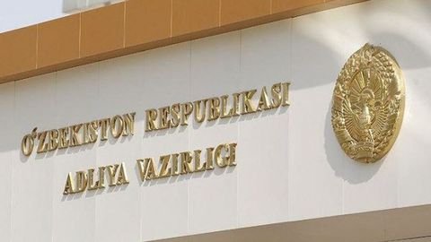 Адлия вазири юридик коллежларга қабул квоталарини тасдиқлади