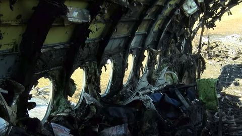 Moskvada yonib ketgan SSJ-100 samolyoti ekipaji halokat tafsilotlarini ma’lum qildi