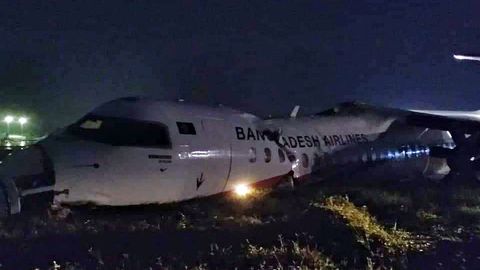 Myanmadagi aeroportga qo‘ngan Bangladesh samolyoti bir necha qismga bo‘linib ketdi