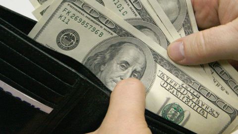Марказий банк Ўзбекистон аҳолиси маблағларини қаерда сақлашини аниқлаш мақсадида сўров ўтказмоқда