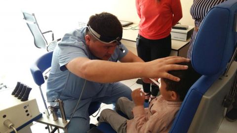 Olmazor tumanida kam ta’minlangan oilalar farzandlari bepul tibbiy ko‘rikdan o‘tkazildi