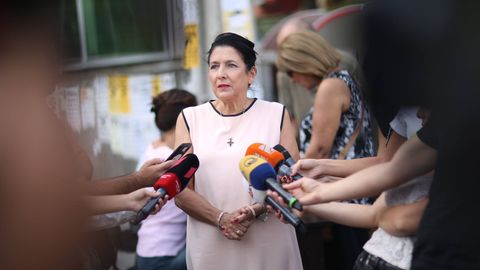 Грузия президенти Россияни мамлакатда норозилик намойишларини ташкиллаштиришда айблади