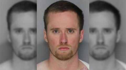 Tennesida haydovchi homilador ayol va uning 2 yoshli bolasini bosib ketdi