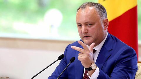 Додон демократларни уни ўлдиришга тайёргарлик кўришда, судни эса қонунни бузганликда айблади