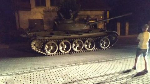 Polshada mast holatda shahar ko‘chalari bo‘ylab tankda sayr qilgan haydovchi qo‘lga olindi