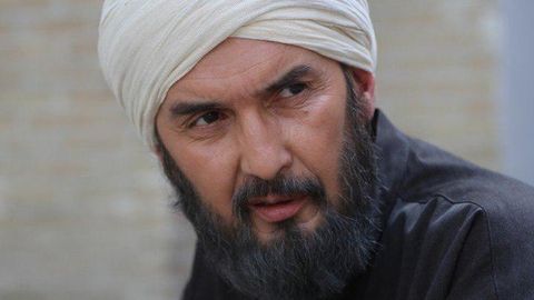 “Bu narsa menga uyat”. AQShda 17 yil yashagan aktyor Bahrom Matchonov Amerikada birorta filmda suratga tushmagani sabablari haqida gapirdi (video)