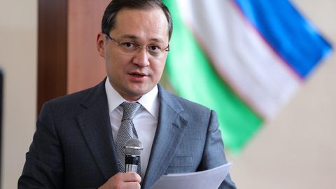 Komil Allamjonov yoshlarga: “Haqiqat bor, ishoning. Orzu qiling”