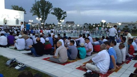 O‘zbekistondagi jome masjidlarida Ramazon hayiti namozi o‘qildi