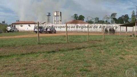 Braziliya qamoqxonasidagi mojaroda 52 mahbus halok bo‘ldi. Ulardan 16 nafarining kallasi olingan (video)