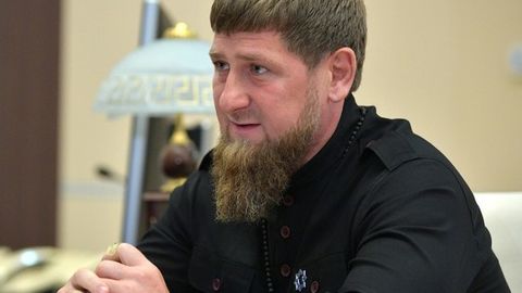 Рамзан Қодиров Путинни ҳақорат қилган телебошловчини огоҳлантирди