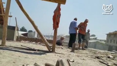 Яна автомобиль ойналарини қорайтириш масаласини кўтарган депутатлар, жазирамада уй бузаётган марғилонлик ўқитувчилар, Қозоғистондан электр энергия сотиб олишни бошлаган Ўзбекистон ва бошқа хабарлар