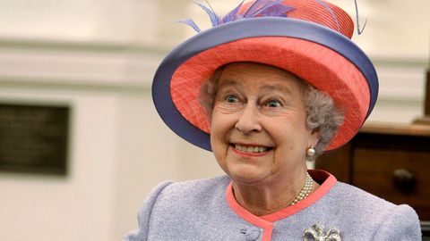 Yelizaveta II ning Moskvada 4 ta xonadoni borligi aniqlandi