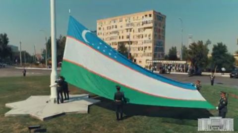 Bektemir tumanida 35 metrli davlat bayrog‘i o‘rnatildi