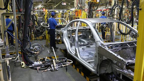 UzAuto Motors: Utilizatsiya yig‘imi ta’sirida avtomobillar narxi oshadimi? O‘zbekistonda “avtomobillar qabristoni” bormi? Avtomobillarning yaroqlilik muddati qancha?