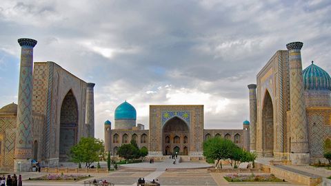 Samarqanddagi qator tarixiy majmualarning rahbarlari lavozimiga noloyiq deb topildi va ogohlantirildi