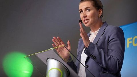 Дания бош вазири: Гренландия сотилмайди