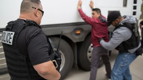 AQSh fuqarolarining 3 nafari ommaviy qotilik tayyorlashda gumonlanib qo‘lga olindi