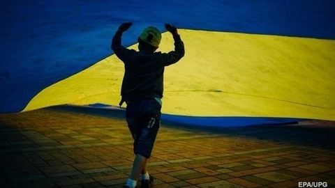 Украина аҳолиси сони 42 млн кишигача камайди