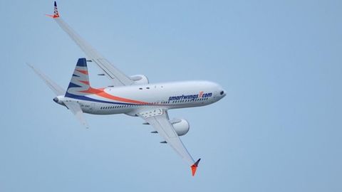 Битта двигатели ишдан чиққан самолёт 2,5 соат парвоз қилиб Чехияга қадар учиб борди