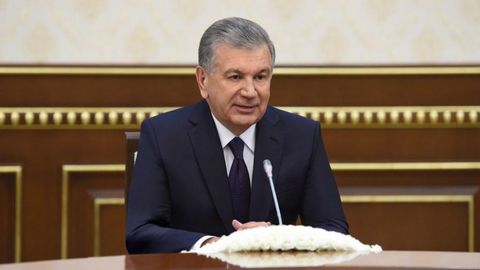 Tijorat banklarida qimmatlashgan dollar, davlat to‘ntarishini uyushtirishda ayblanayotgan Atambayev, Murod Xonto‘rayevni pichoqlagan shaxslarga o‘qilgan sud hukmi va kunning boshqa muhim xabarlari