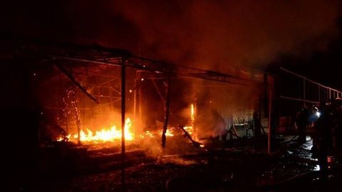 Бангладеш пойтахтида юз берган ёнғин оқибатида ўн минг одам бошпанасиз қолди