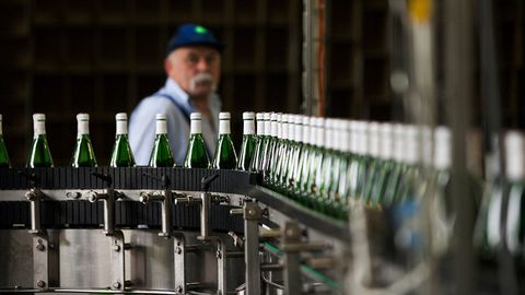 O‘zbekiston uchun markirovka nega kerak va nima uchun bu bilan Alisher Usmonov kompaniyasi shug‘ullanmoqda?