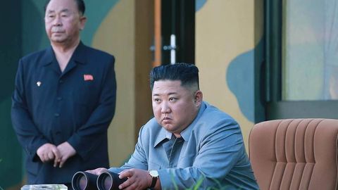 Kim Chen In yangi taktik boshqariladigan raketalar sinoviga boshchilik qildi