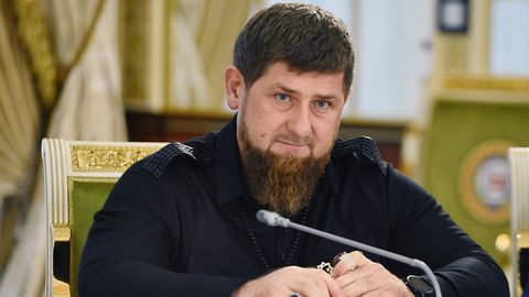 Ramzan Qodirov Chechenistonni Rossiya tarkibiga kiritish uchun otasi qanday shart qo‘yganini aytdi