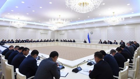 Shavkat Mirziyoyev: Senlarga topshiriq berishga ham odam qo‘rqadi. Buzishdan oldin kallangni buz!