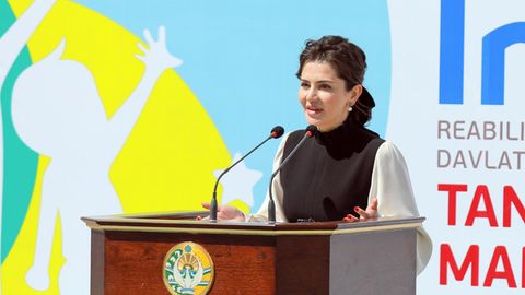 17 yil deganda ta’tilga chiqqan Shavkat Mirziyoyev, yangi lavozimga tayinlangan Shahnoza Mirziyoyeva, “nanopoyabzal” kiyuvchi dunyo yetakchilari va kunning boshqa xabarlari