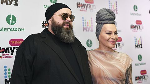 Rossiyadagi prodyuserlik markazi xonanda Nargiz bilan hamkorlik shartnomasini bekor qildi