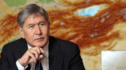 Atambayev qarindoshining uyidan ommaviy tartibsizliklar uchun pullar va xarajatlar ro‘yxatlari topildi