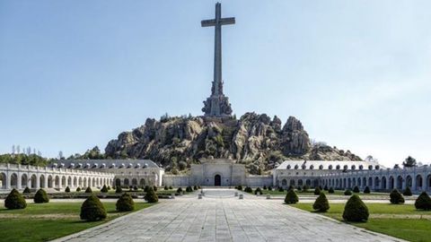 Ispaniya Oliy sudi diktator Fransisko Frankoning jasadi qoldiqlarini ko‘chirishga ruxsat berdi