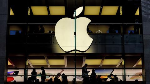 Apple капитализацияси 1 трлн доллардан ошиб кетди
