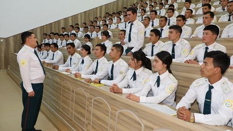 O‘zbekiston IIV: Vazirlik akademiyasi kursantlarini paxta terimiga jalb etish bo‘yicha hujjat qabul qilinmagan
