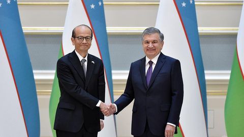 Shavkat Mirziyoyev dekabrda Yaponiyaga boradi