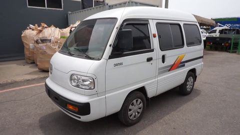 O‘z vaqtida mashina yetkazib bermagan Samarqanddagi avtosalon fuqaroga 12,5 mln so‘m jarima to‘laydigan bo‘ldi