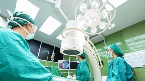 Украинада икки бошли чақалоқ туғилишига ташқи омиллар таъсир қилганлиги тахмин қилинди