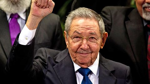 АҚШ Рауль Кастро ҳамда унинг оиласини Куба ва Венесуэлада инсон ҳуқуқларини бузганликда айблади