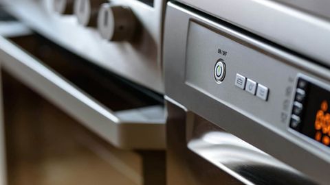 «Ўзстандарт» электротехника импортини чеклашни таклиф қилмоқда