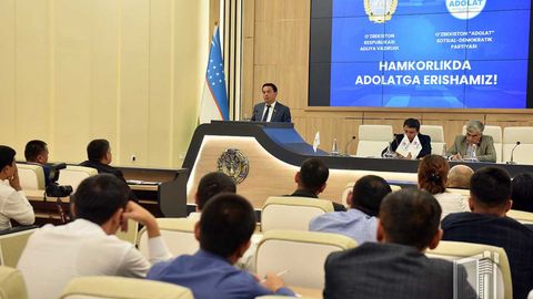 Tuman, shahar va viloyat miqyosida faoliyat yuritayotgan to‘rtta sud tizimini birlashtirish taklif etildi