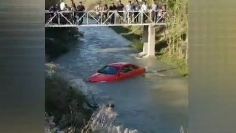 Video: Andijonda Gentra soyda oqib ketdi